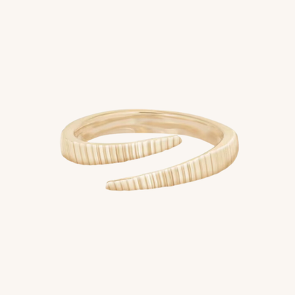 Cleo Serpent Fluted Ring